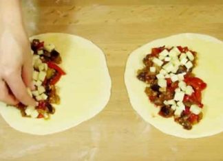 Рецепт домашней пиццы из баклажанов с перцем и помидорами в духовке