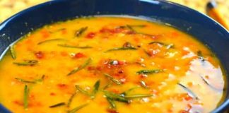 Как приготовить гороховый суп с ржаными сухариками и копченостями