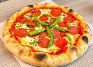 Пицца с салями и перцем пепперончини: как сделать дома блюдо с характером