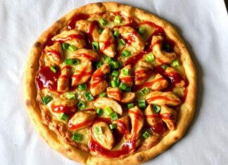 Пицца с курицей и соусом терияки: азиатский акцент