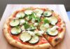 Пицца с цукини и фетой: лёгкий летний вариант