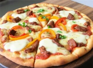 Пицца с чоризо и сладким перцем: испанская страсть в каждом укусе