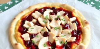 Пицца с индейкой и клюквенным джемом: праздничный рецепт для особого случая