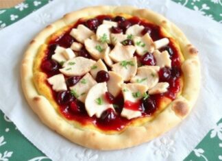 Пицца с индейкой и клюквенным джемом: праздничный рецепт для особого случая