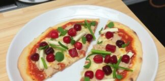 Пицца с индейкой и брусникой: необычный дуэт, который стоит попробовать