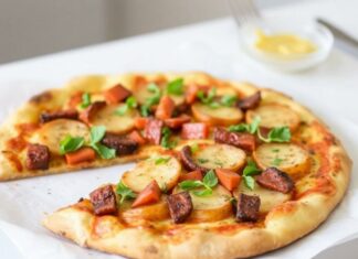Пицца с чоризо и картофелем: сытный испанский ужин