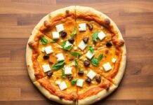 Пицца с тыквой и горгонзолой: осенний дуэт, который согреет вечер Пицца с тыквой и горгонзолой: осенний дуэт, который согреет вечер