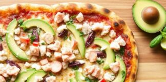 Пицца с крабом и авокадо: морской вариант