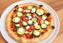 Пицца с кабачками, цукини и фетой: летний вариант Пицца с кабачками, цукини и фетой: летний вариант