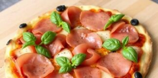 Пицца с нектаринами и прошутто: неожиданный дуэт сладкого и солёного на вашем тесте