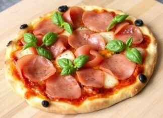 Пицца с нектаринами и прошутто: неожиданный дуэт сладкого и солёного на вашем тесте