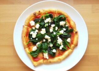 Пицца с мангольдом и фетой: витаминный заряд