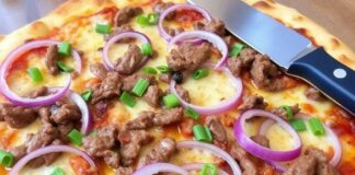 Пицца с говядиной и красным луком: сытный ужин с пикантными нотками